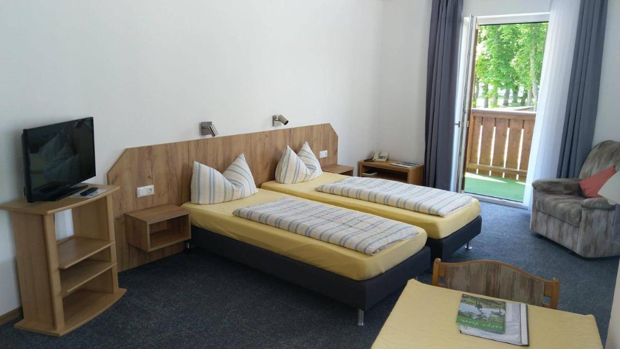 Pension Schneider, Bad Goegging Neustadt an der Donau Bagian luar foto